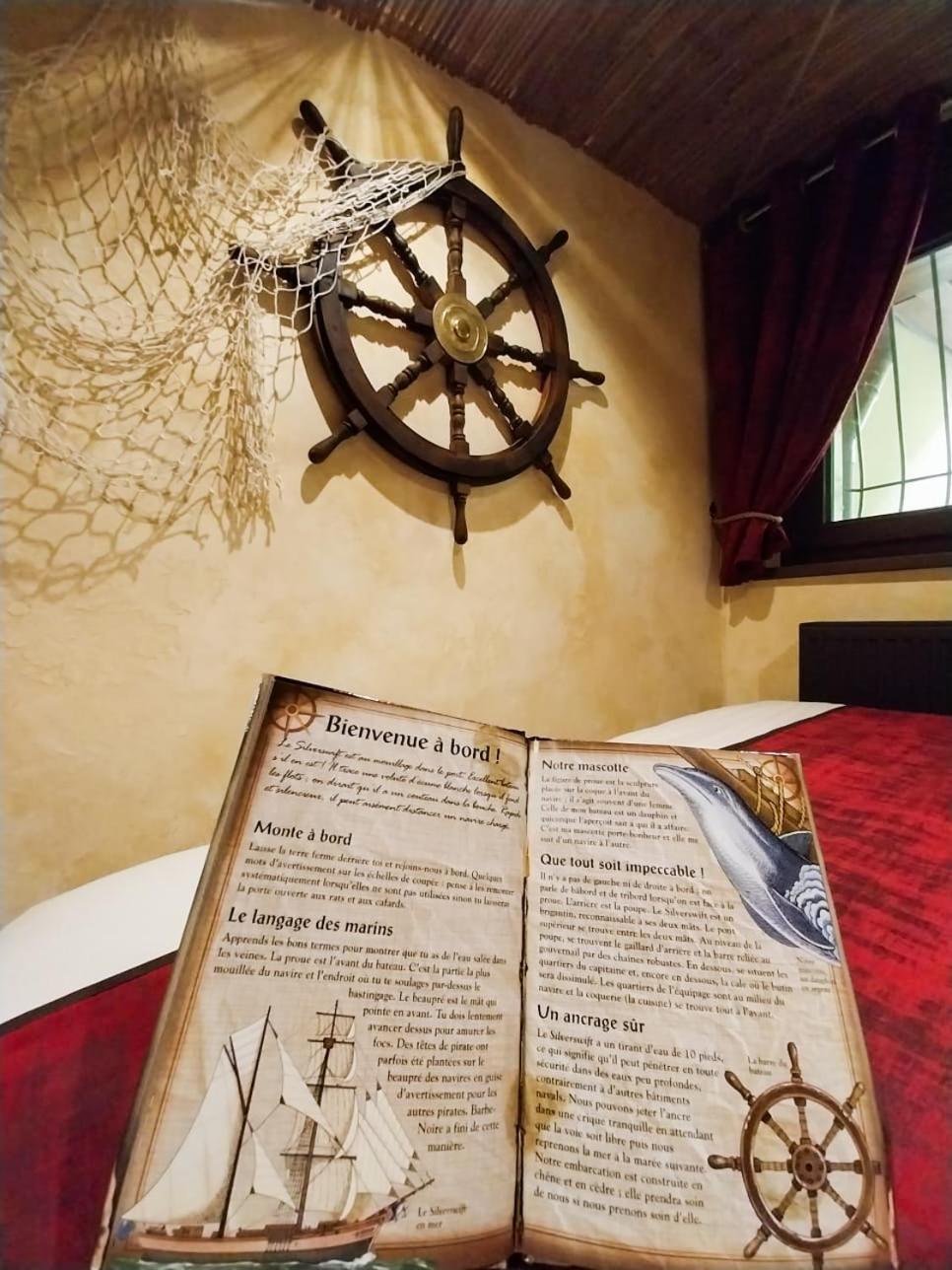 Le Repaire Des Pirates Logement Magique Sainte-Croix-en-Plaine Bagian luar foto