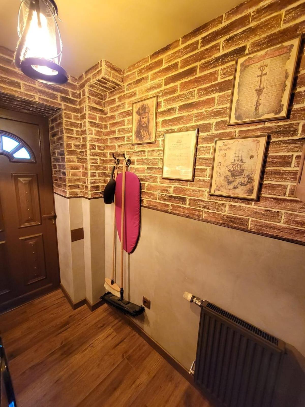 Le Repaire Des Pirates Logement Magique Sainte-Croix-en-Plaine Bagian luar foto